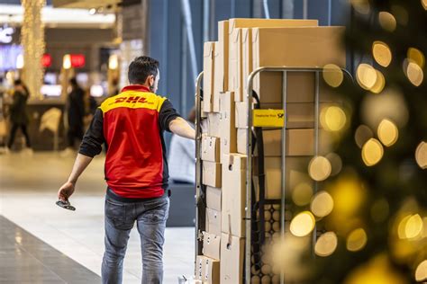 arbeitet hermes silvester|Weihnachtspost 2022: Alle Fristen bei DHL, Hermes, DPD, GLS .